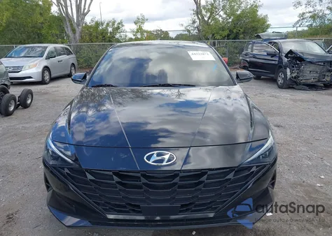 2021 Hyundai Elantra Sel z USA, uszkodzony, nr VIN 5NPLS4AG4MH019251
